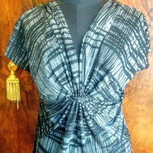 Kenneth Cole grey/black top size S